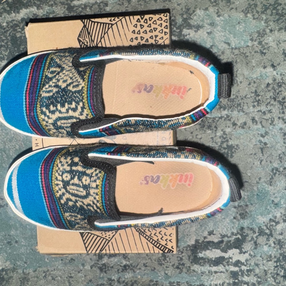 Inkkas Blue and Black Kids Slip-On Sneakers